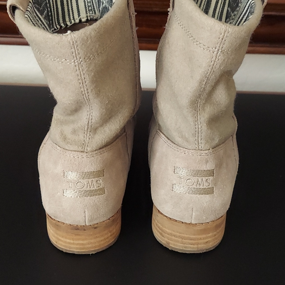 TOMS - Picture 4 of 16